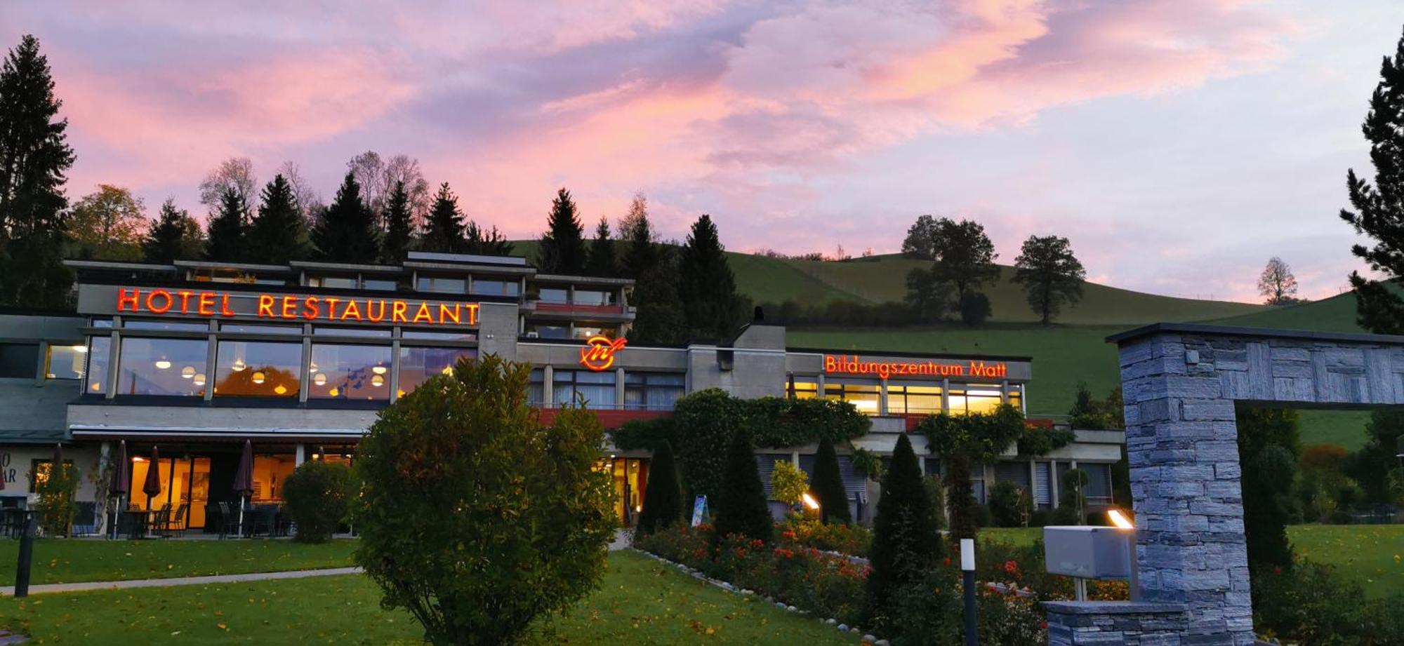 Hotel & Bildungszentrum Matt Schwarzenberg エクステリア 写真