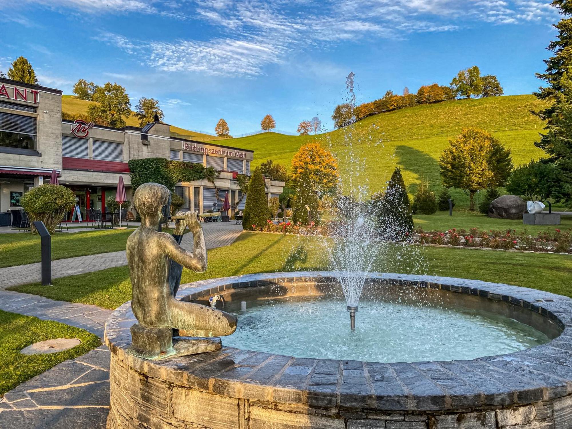 Hotel & Bildungszentrum Matt Schwarzenberg エクステリア 写真