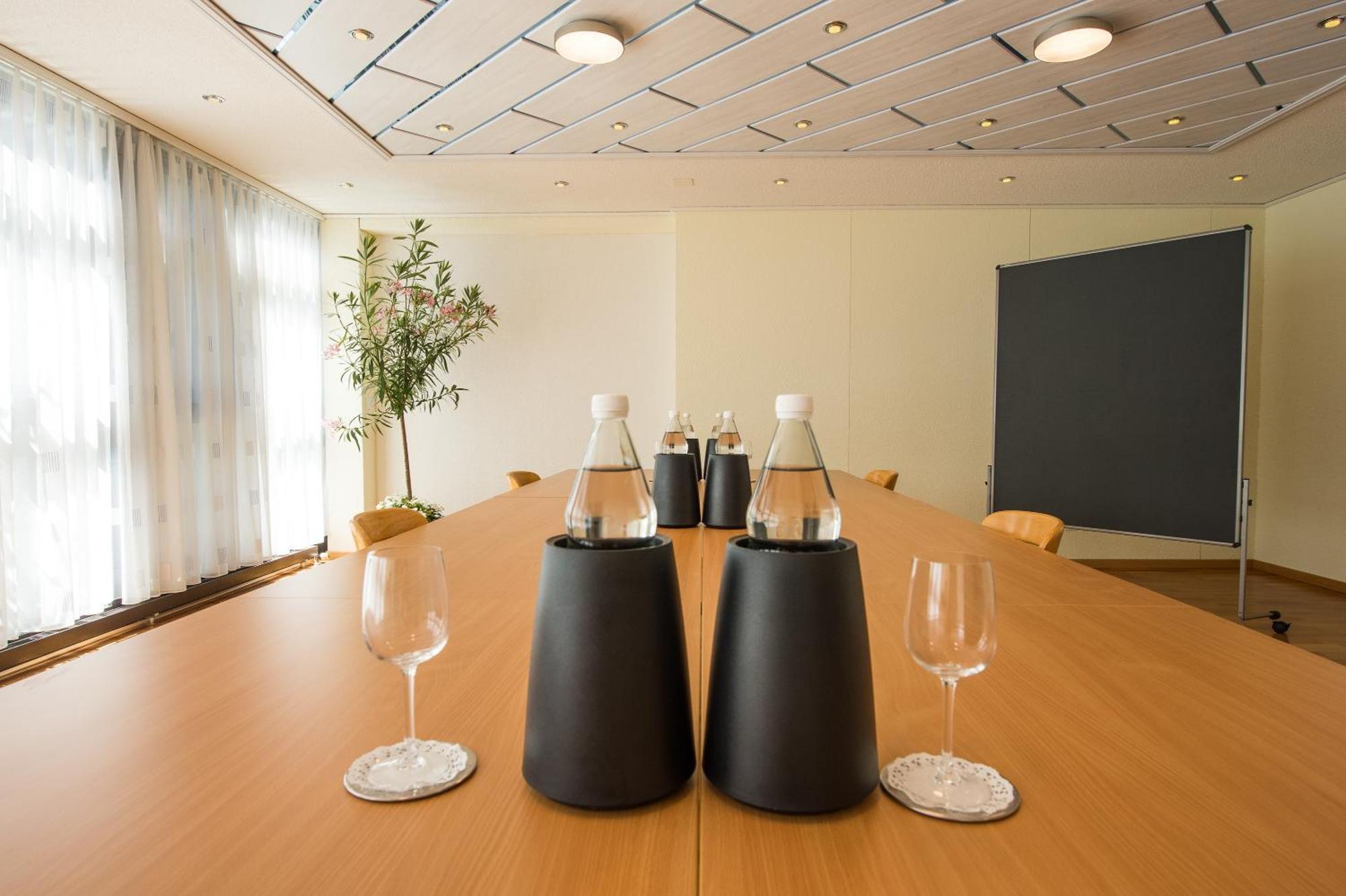 Hotel & Bildungszentrum Matt Schwarzenberg エクステリア 写真