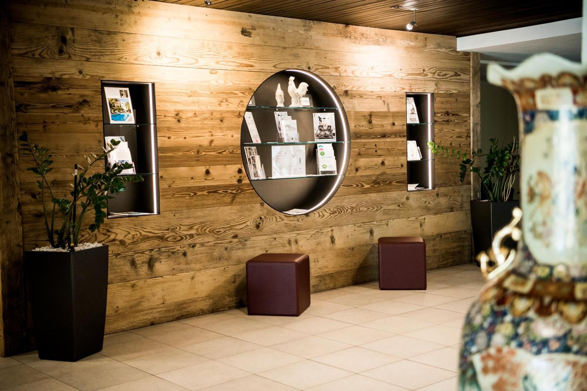 Hotel & Bildungszentrum Matt Schwarzenberg エクステリア 写真