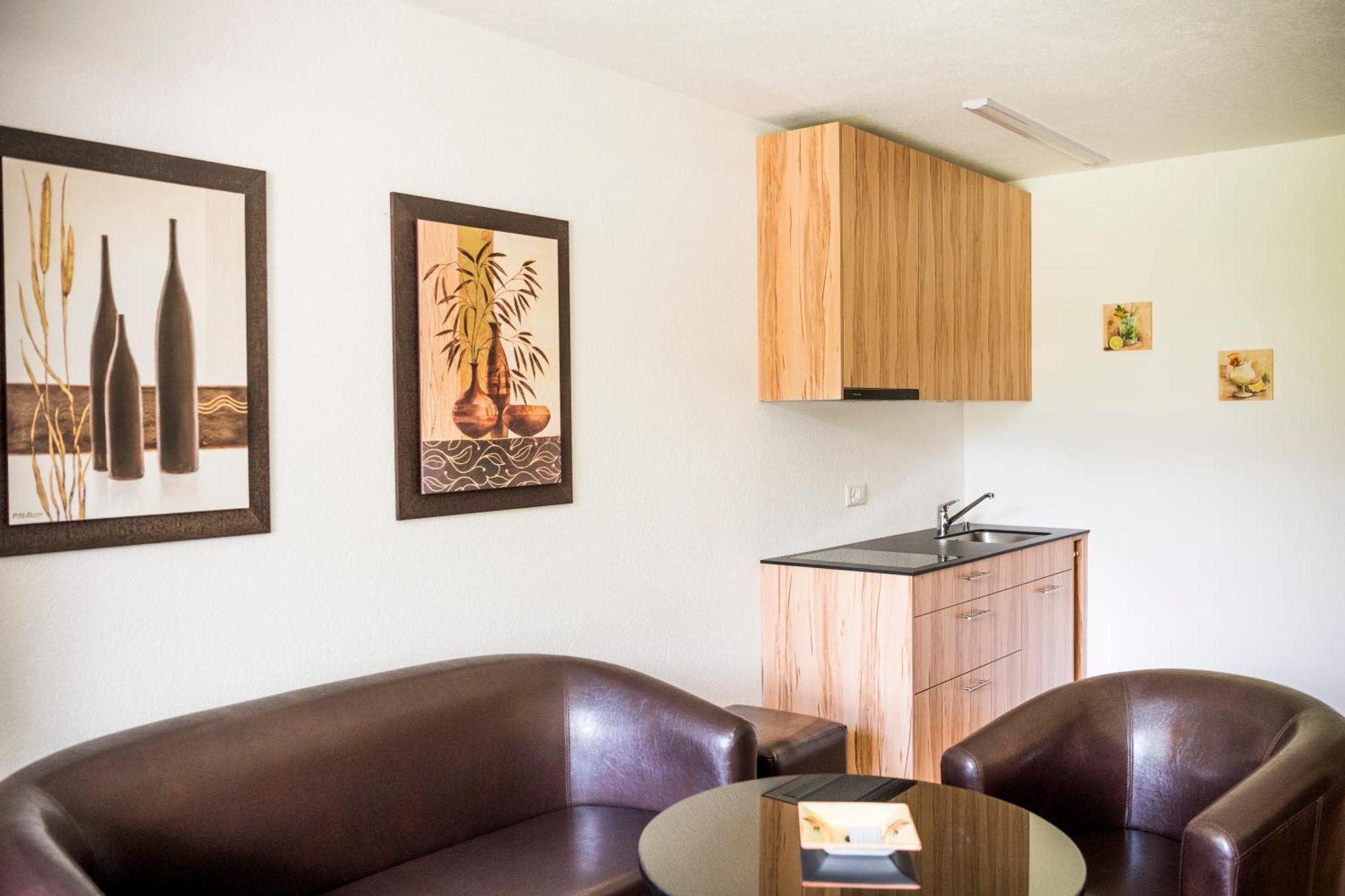 Hotel & Bildungszentrum Matt Schwarzenberg エクステリア 写真